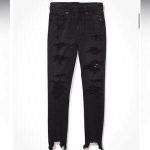 American Eagle Strigid Ripped Mom Jeans